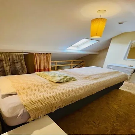 בית נופש House In Moulin Du Ruy With Forest Views סטומונט